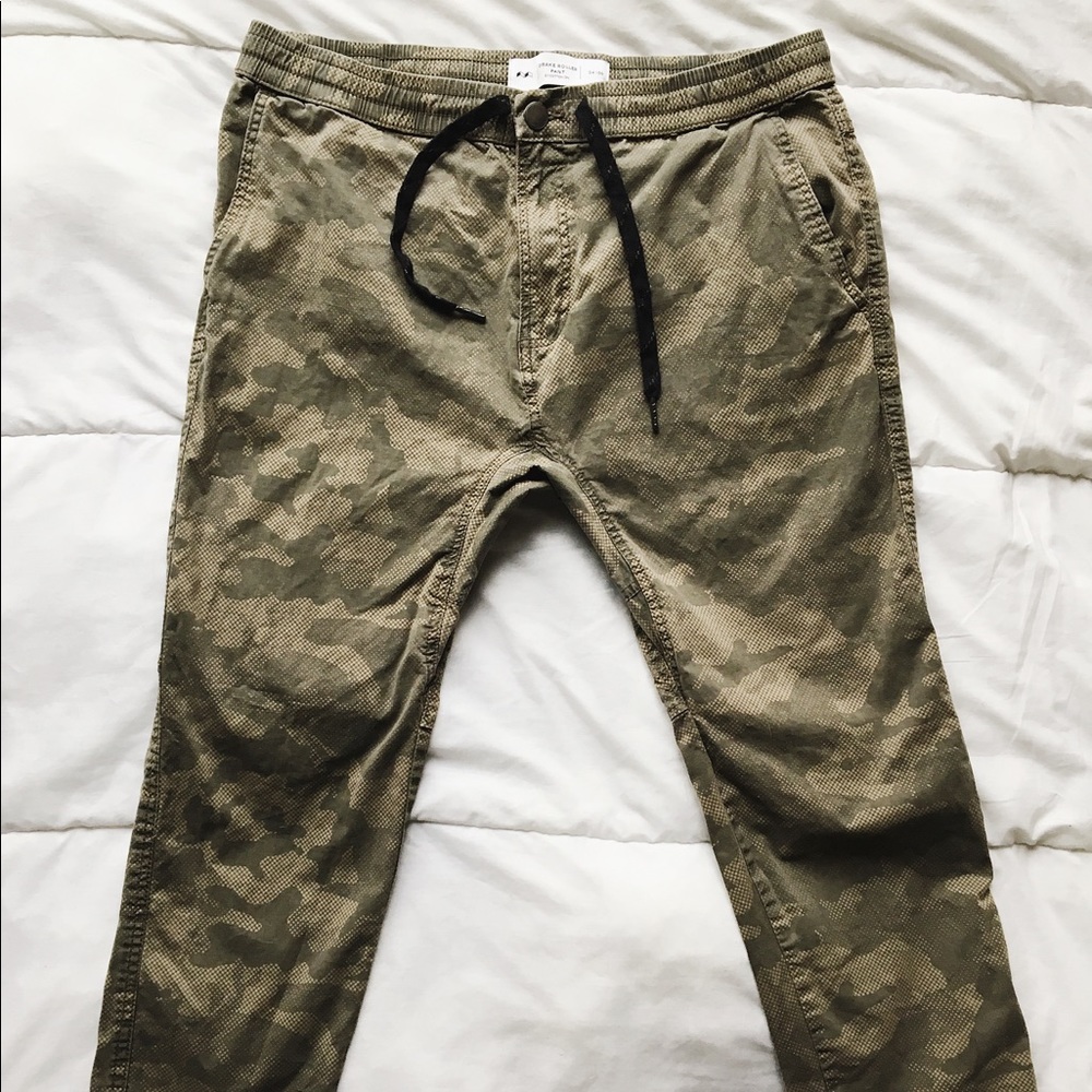 Men's Cotton On Camo Pant // Sz 34